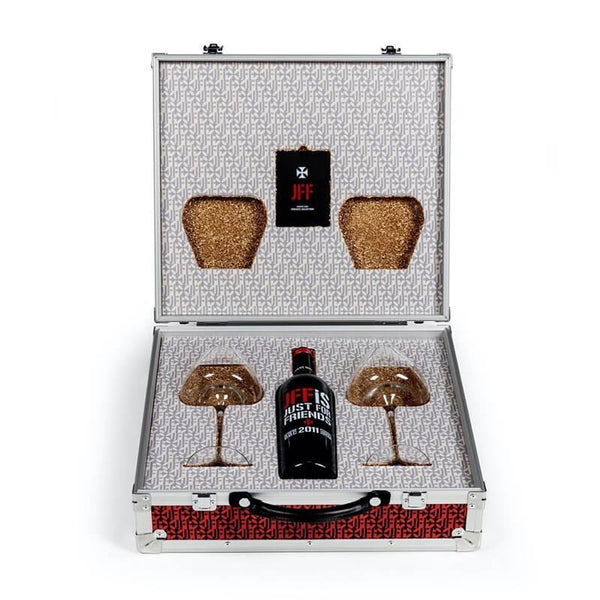 VINHO TINTO JFF JUST FOR FRIENDS 2011 BAÚ COLLECTORS EDITION COM 2 COPOS 0,75 LT